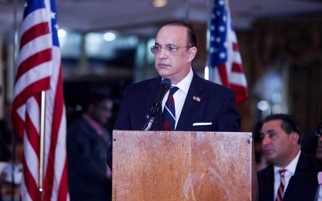 En conferencia en Nueva York: Quique Antún llama asumir principios patrióticos de Duarte para evitar que país sucumba en un profundo abismo