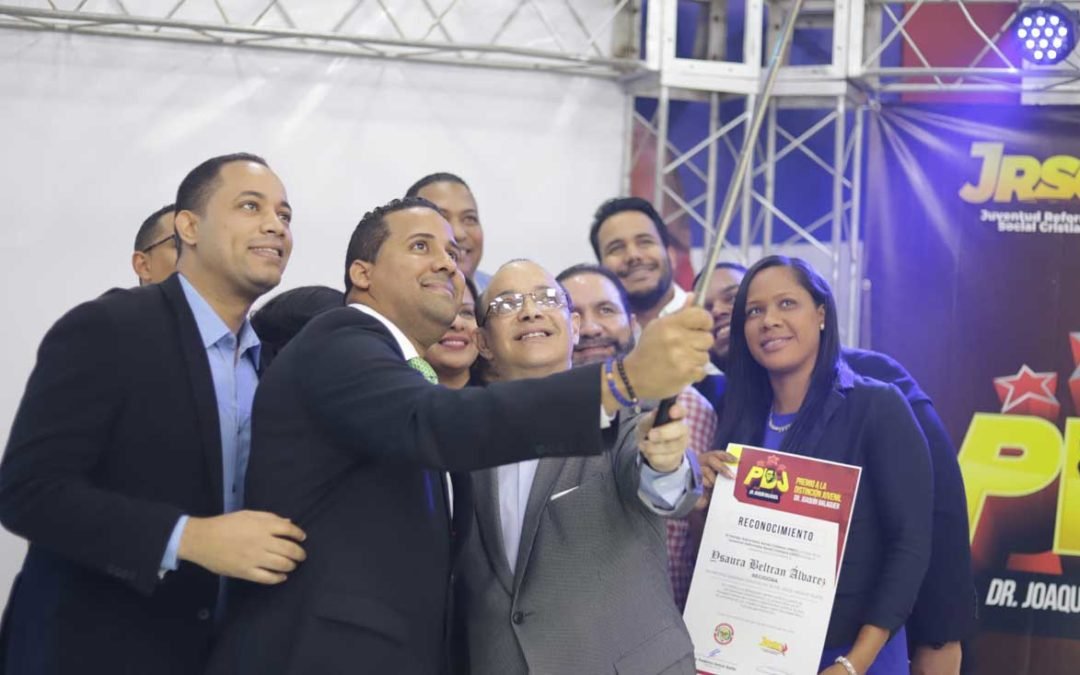 PRSC reconoce jóvenes destacados en el ejercicio de la política