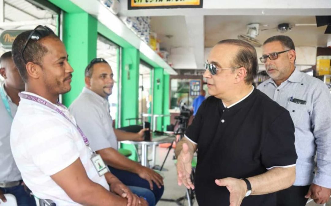 Quique llama acabar con inmigración ilegal; Dice haitianos ocupan poco a poco el país