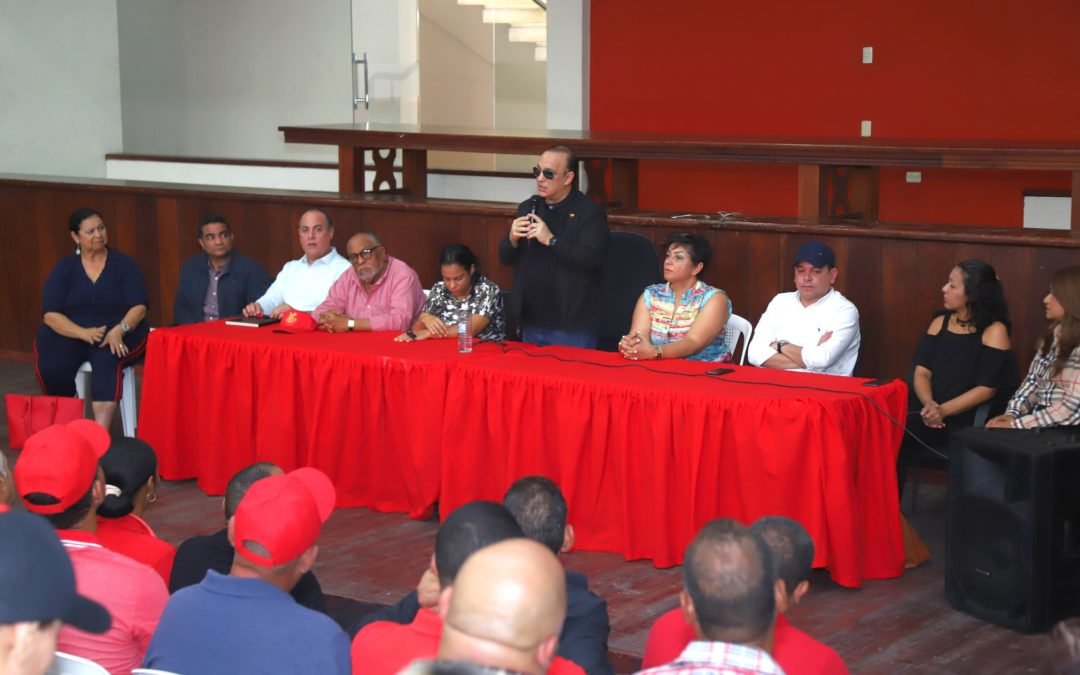 Quique dice es inaceptable gobierno gaste miles de millones atendiendo a parturientas extranjeras ilegales