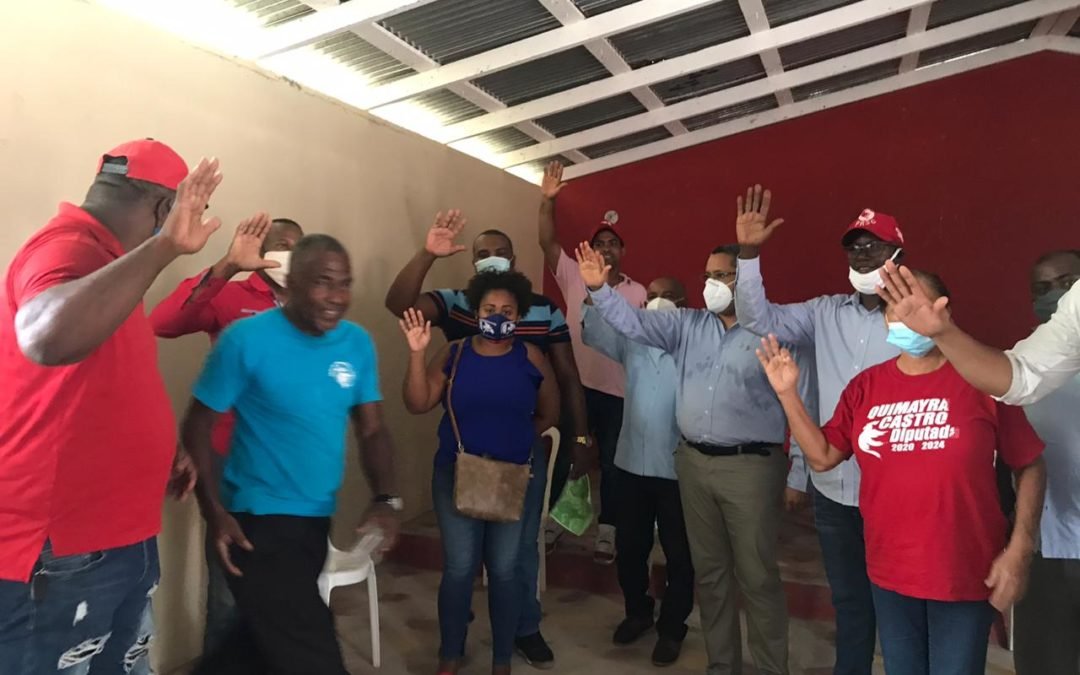 Decenas de dirigentes medios y magisteriales del PLD se juramentan en el PRSC