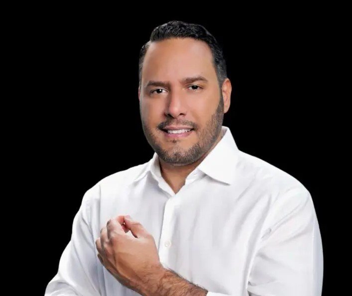 Luis René Mancebo se presenta como una opción renovadora en la política