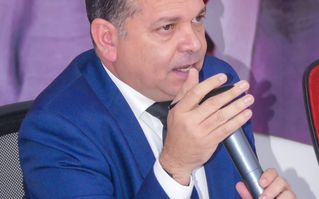 Secretario general del PRSC cree autoridades de Haití deben ordenar su país antes de buscar diálogo con RD